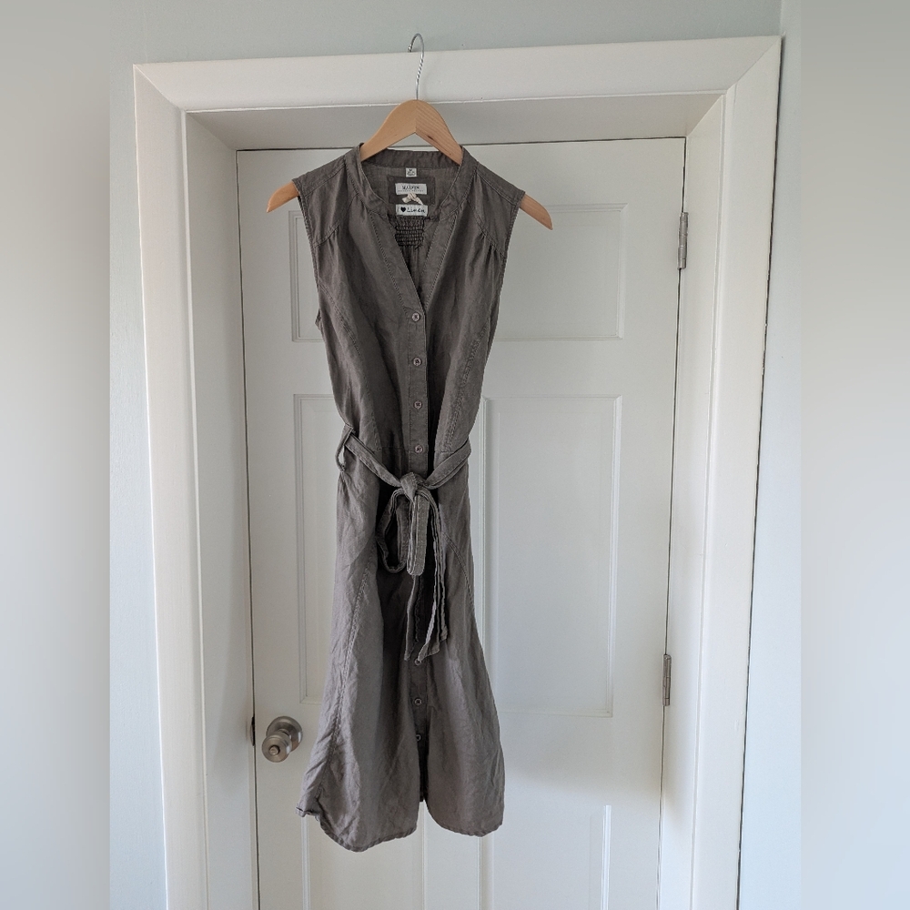 Greige Sleeveless V Neck Dress